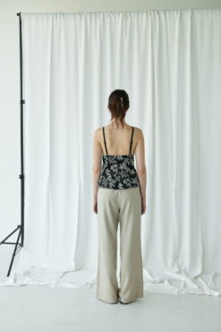 Alternative view of ШТАНИ ГВІНЕТ sand